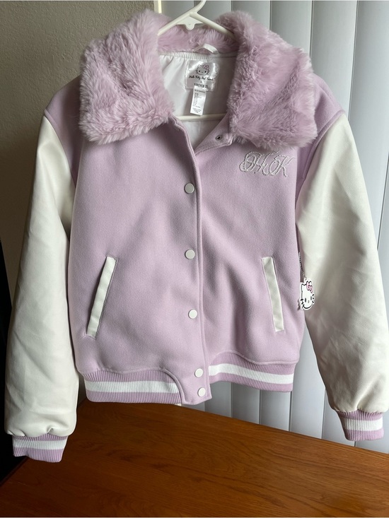 Forever 21 Jackets & Blazers - Hello Kitty And Friends x Forever 21 Lavender Varsity Bomber Jacket Size XS